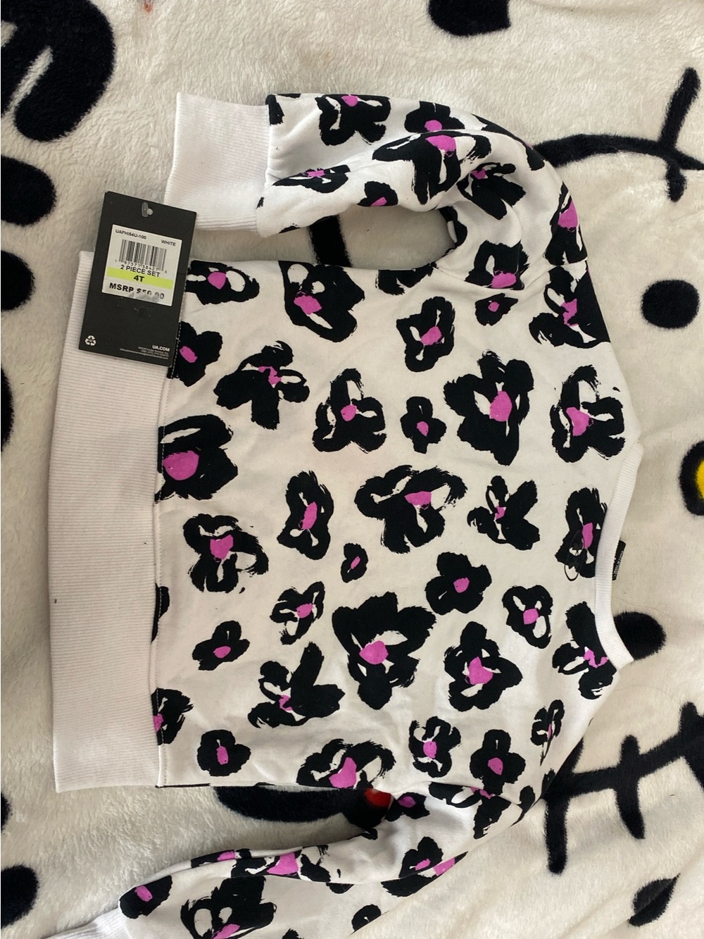 Under Armour Girls White Pullover with Black and Pink Leopard Print